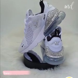 Meet your Posher, Adilene